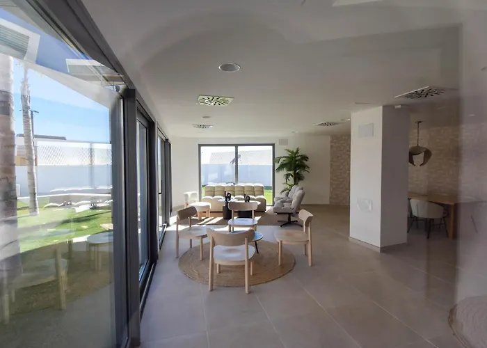 Ref 272 Semiadosado De Lujo Cerca De La Cala De Mijas شقة *